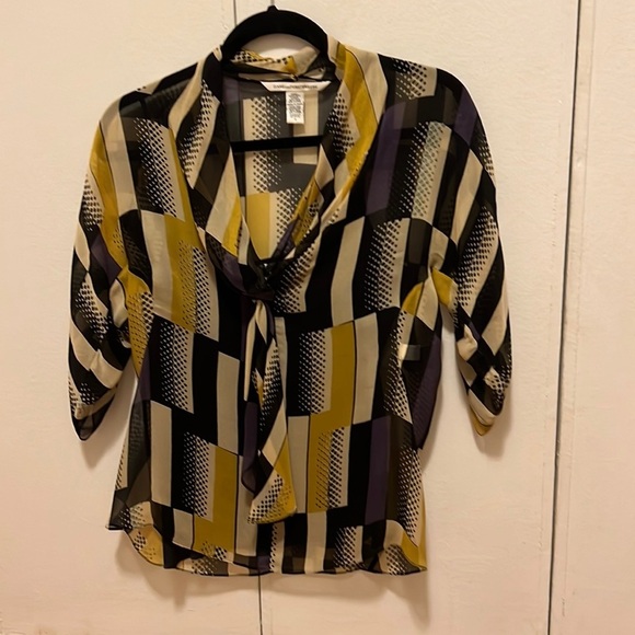 Diane Von Furstenberg Black Tan Women's Geometric 2-Piece Silk Blouse/Cami Size2 - Picture 4 of 9